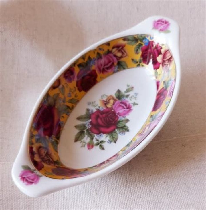 Jennifer Tilly Net Worth: Details About Movie, Career, Home, Age, Income - SarkariResult