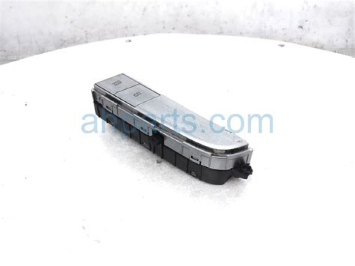 Who Is Heather Batts? The Weekend Anchor of CTV National News and Her Age - SarkariResult