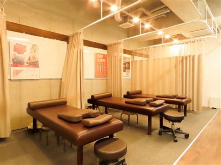 How to Fix Facebook Messenger Gifs not working? - SarkariResult