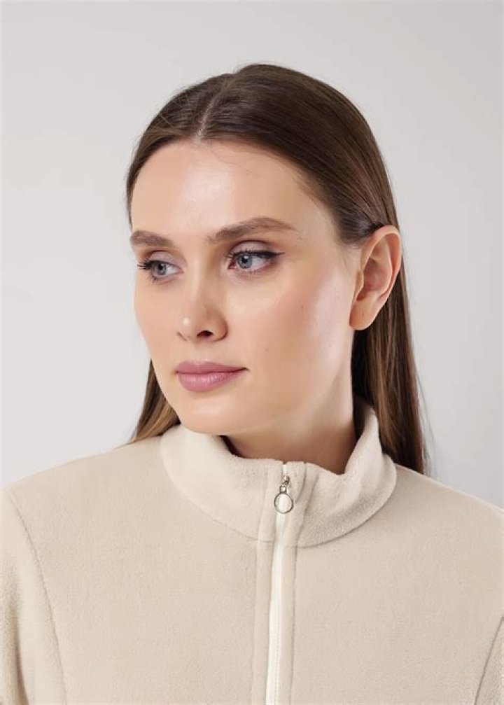 Is Kate Phillips Pregnant? Who Plays Miss Scarlet In "Miss Scarlet And The Duke"? - SarkariResult