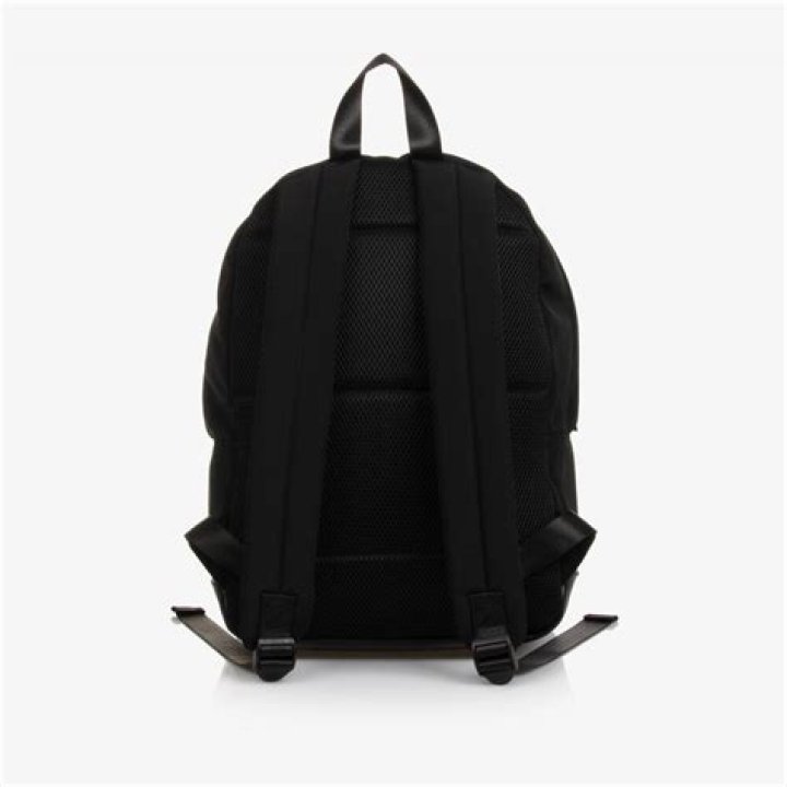 Dolly Parton Height, What Is The Height Of Dolly Parton? - SarkariResult