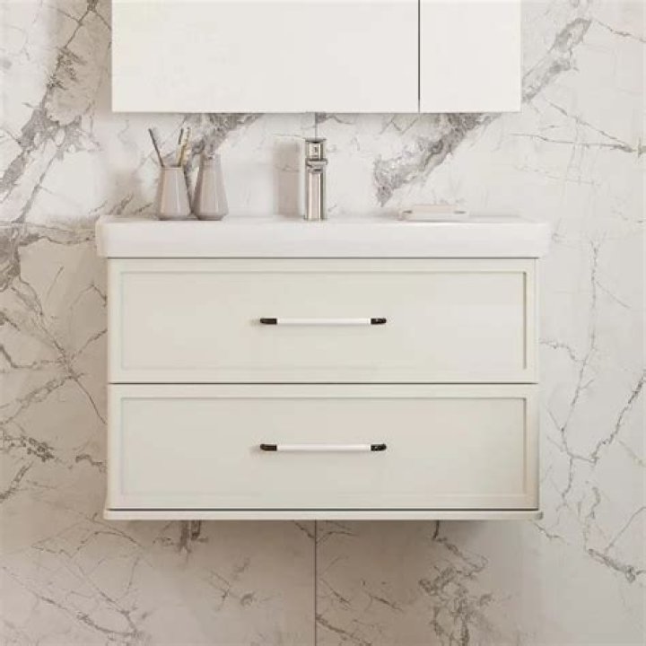 What Happened with Bobbi Althoff and Drake? Affair Rumors - SarkariResult