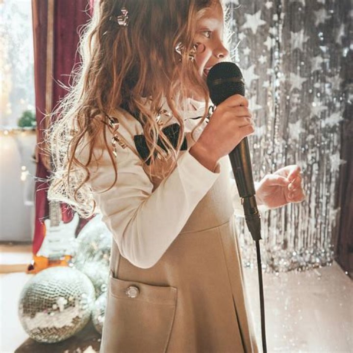 Celine Dion Net Worth: Career, Family, Age, Income, Wiki, Bio, All You Need to Know - SarkariResult