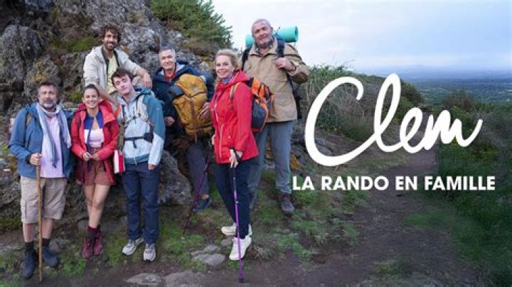 Adil Rami Age, Wiki, Biography, Wife, Children, Salary, Net Worth, Parents