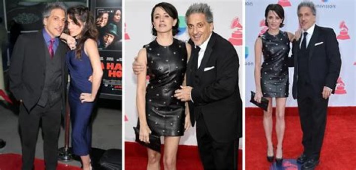 Alanna Ubach Age, Height, Net Worth, Career, Parents, Family, Facts, Wiki-Bio