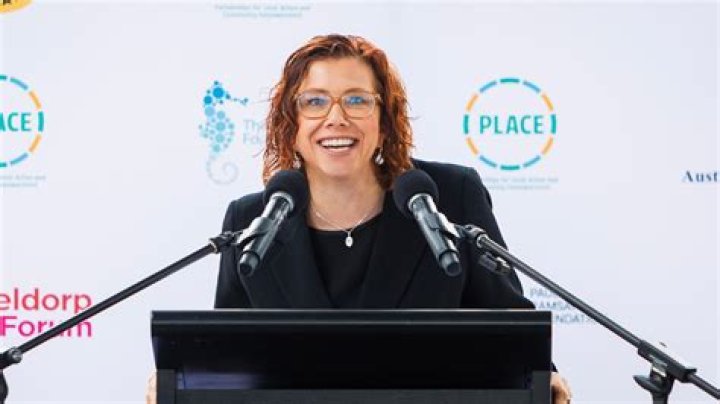 
Amanda Rishworth Height, Weight, Net Worth, Age, Birthday, Wikipedia, Who, Instagram, Biography 