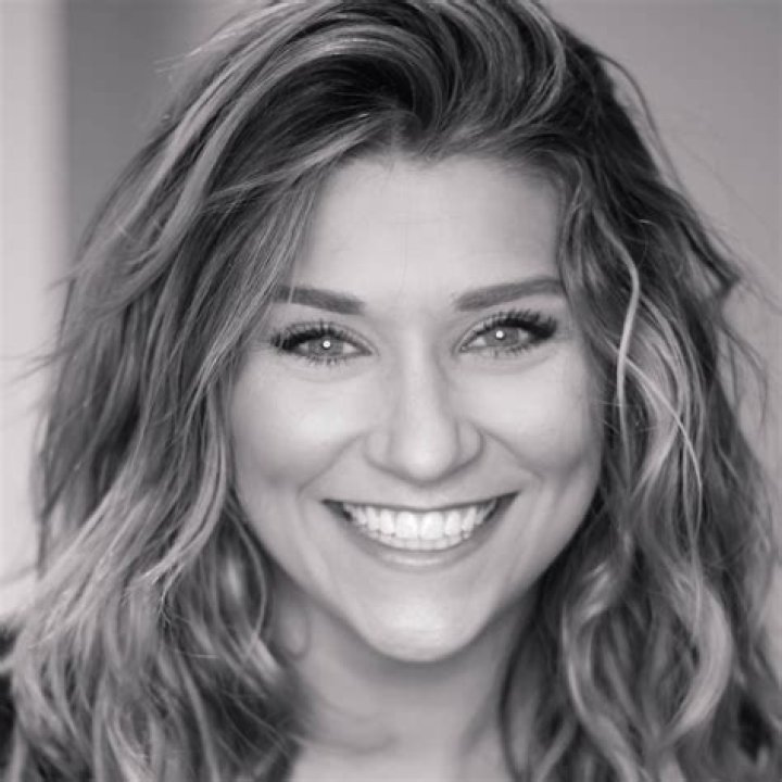 
Amanda Sellers Height, Weight, Net Worth, Age, Birthday, Wikipedia, Who, Nationality, Biography 