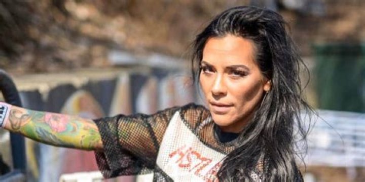 
Amy Polinsky divorced Corey Graves in 2019 after his affairs 