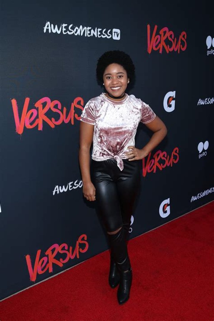 Anjelika Washington Bio/Wiki, Age, Height, Parents, Stargirl, Tall Girl, Boyfriend, Net Worth, Movies and TV Shows