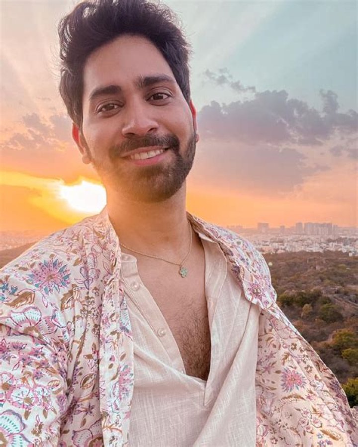 Ankush Mohla Net Worth