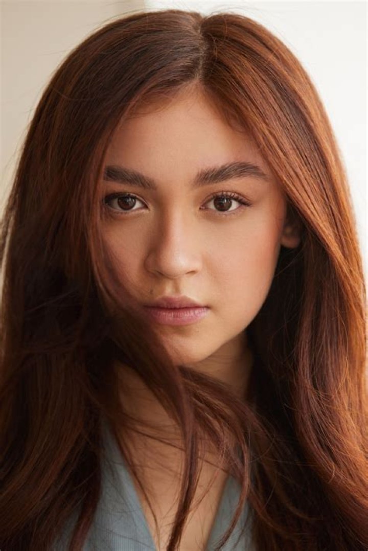 Anna Cathcart Siblings, Know about her Sister Sara and Brother