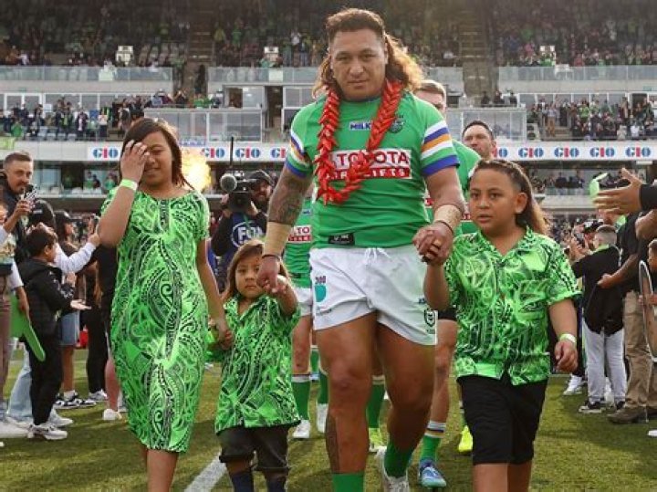 Are Isaiah Papalii And Josh Papalii Related? Age, Salary And Parents Names Exposed