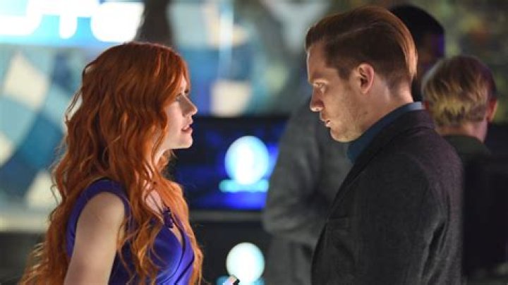 Are Jace And Clary Siblings In Shadowhunters?