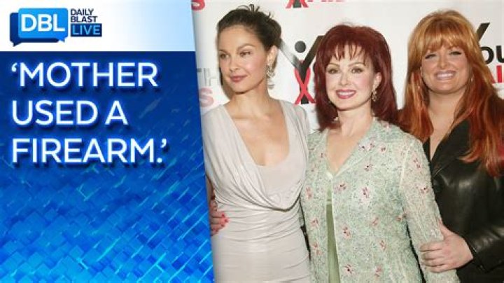 
Ashley Judd Makes Heartbreaking Call for Privacy Law Reform After Mom Naomi Judd’s Death Investigation 
