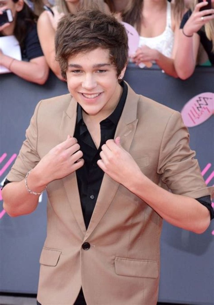 Austin Mahone Height, Weight, Body Measurements, Shoe Size