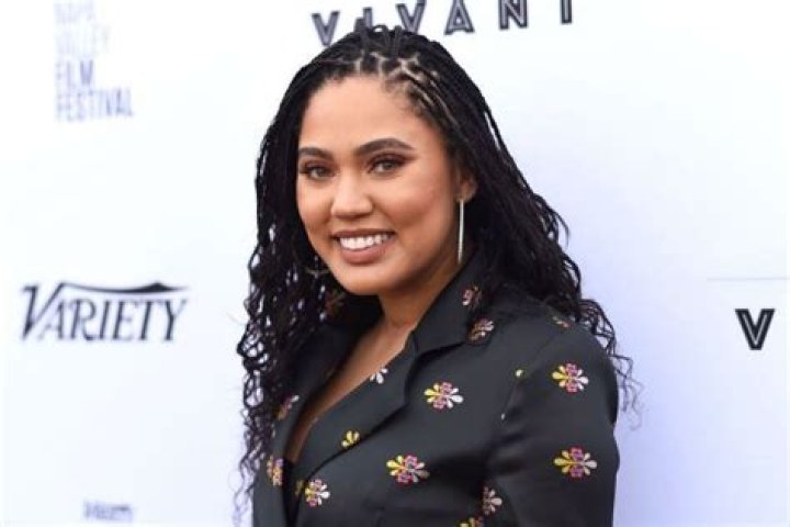 Ayesha Curry Weight Loss: Before And After Photo