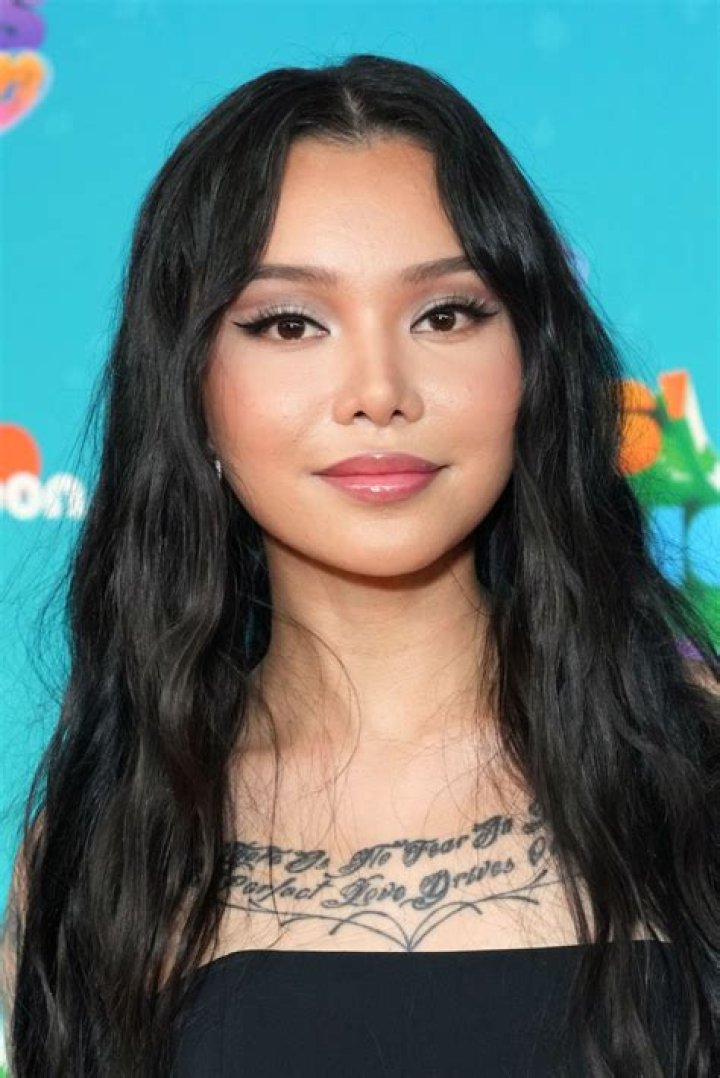 Who is Bella Poarch? Know Her Net Worth, Height, Age & Everything