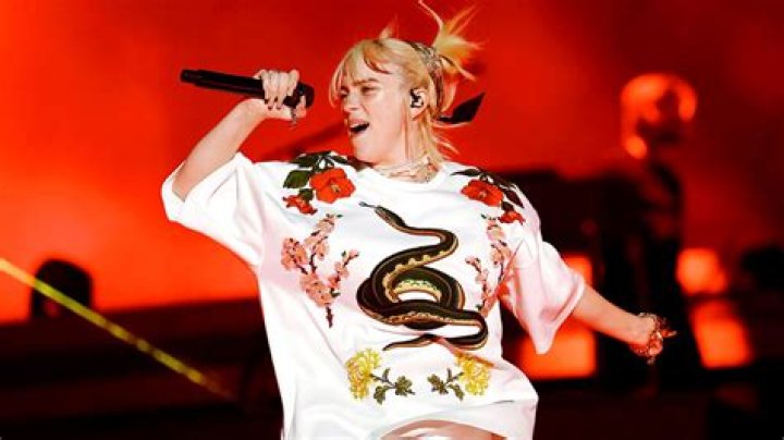 
Billie Eilish Became Glastonbury’s Youngest Solo Headliner 