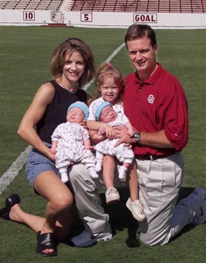 Bob Stoops Bio, Wiki, Age, Wife, Kids, Parents, Brother, Salary, Net Worth, Height and XFL Team