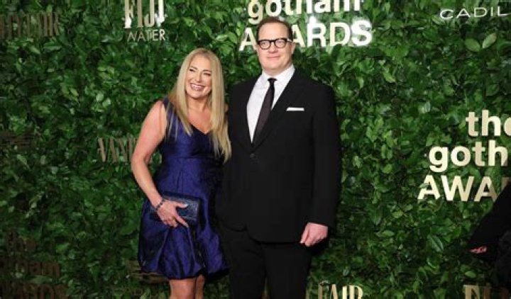 
Brendan Sagalow Girlfriend Jess Feeney Is Also A Comedian 