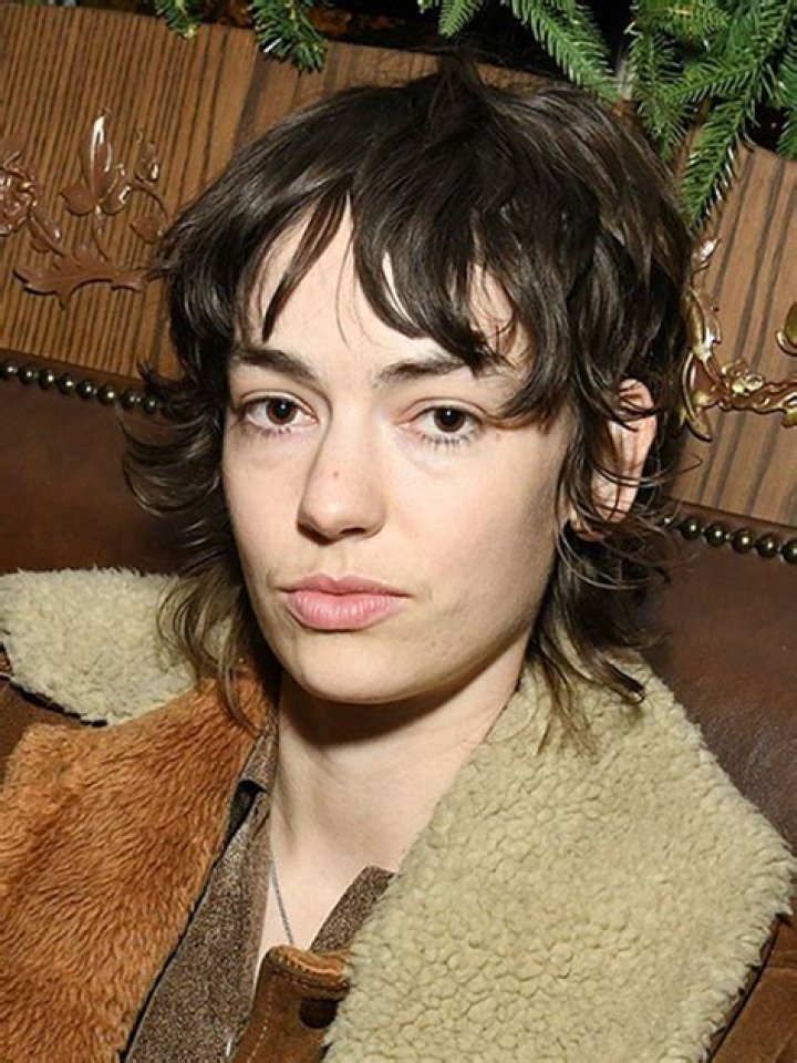 Brigette Lundy-Paine Height, Weight, Net Worth, Age, Wiki, Who, Instagram, Biography