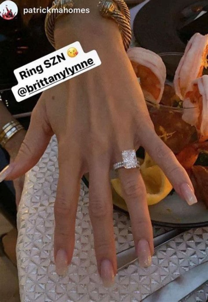 Brittany Mahomes Engagement Ring: How big is Brittany’s engagement ring? What size is Brittany Matthews engagement ring?