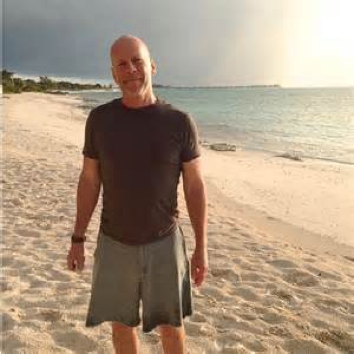 Bruce Lanoil Net Worth