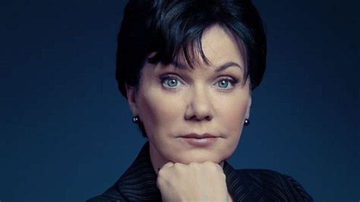 Candice DeLong Net Worth