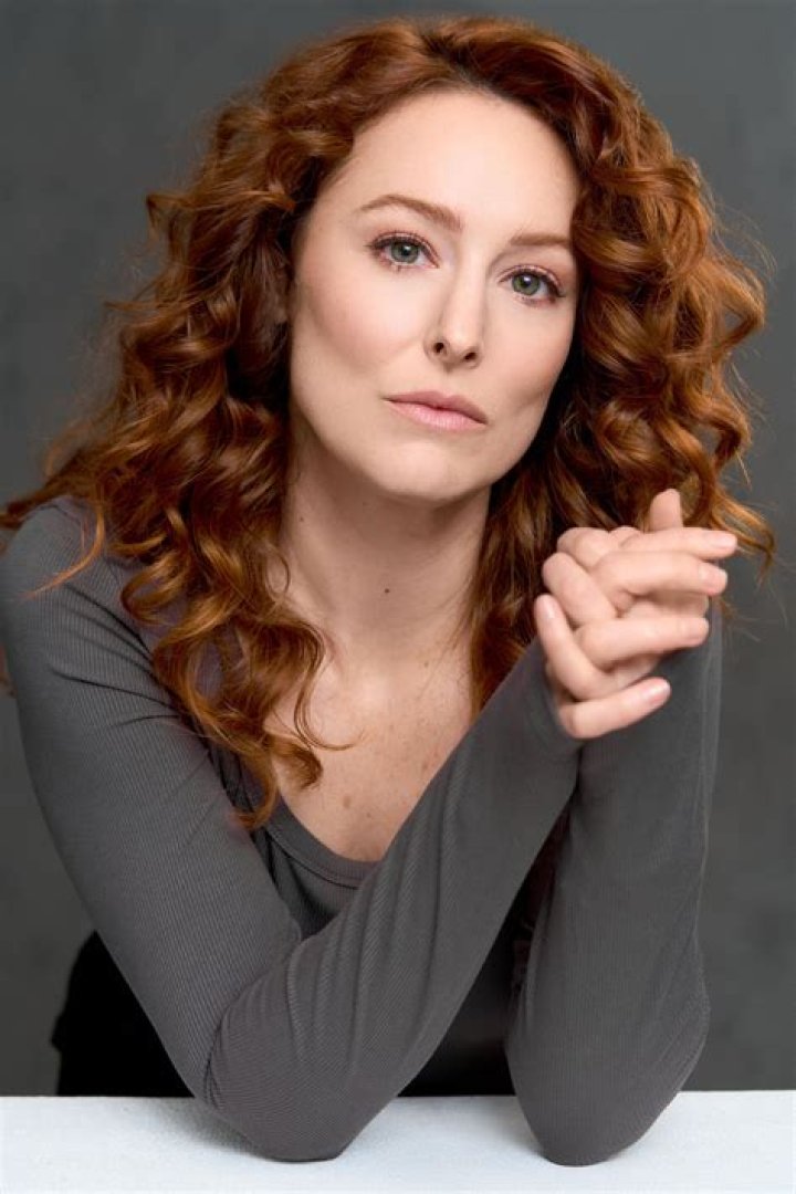 Carrie-Lynn Neales Net Worth