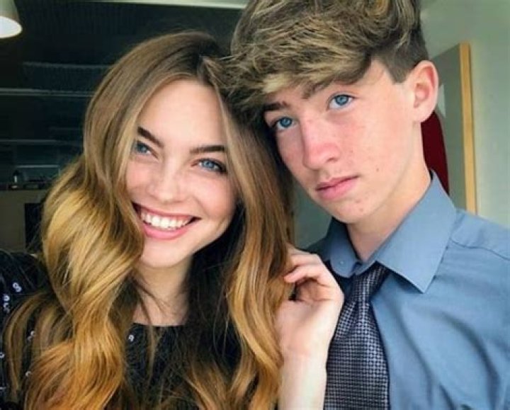 Cash Baker (Pop Singer) Wiki, Biography, Age, Height, Siblings, Family, Girlfriend, Net Worth, Career, Facts