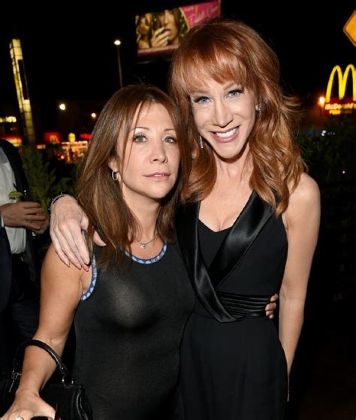 Cheri Oteri Height, Weight, Body Measurements, Bra Size, Shoe Size