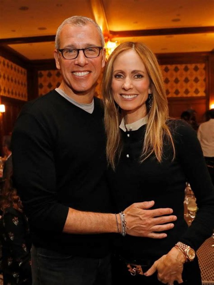 Dana Walden Bio, Wiki, Age, Height, Husband, Disney Television and Net Worth