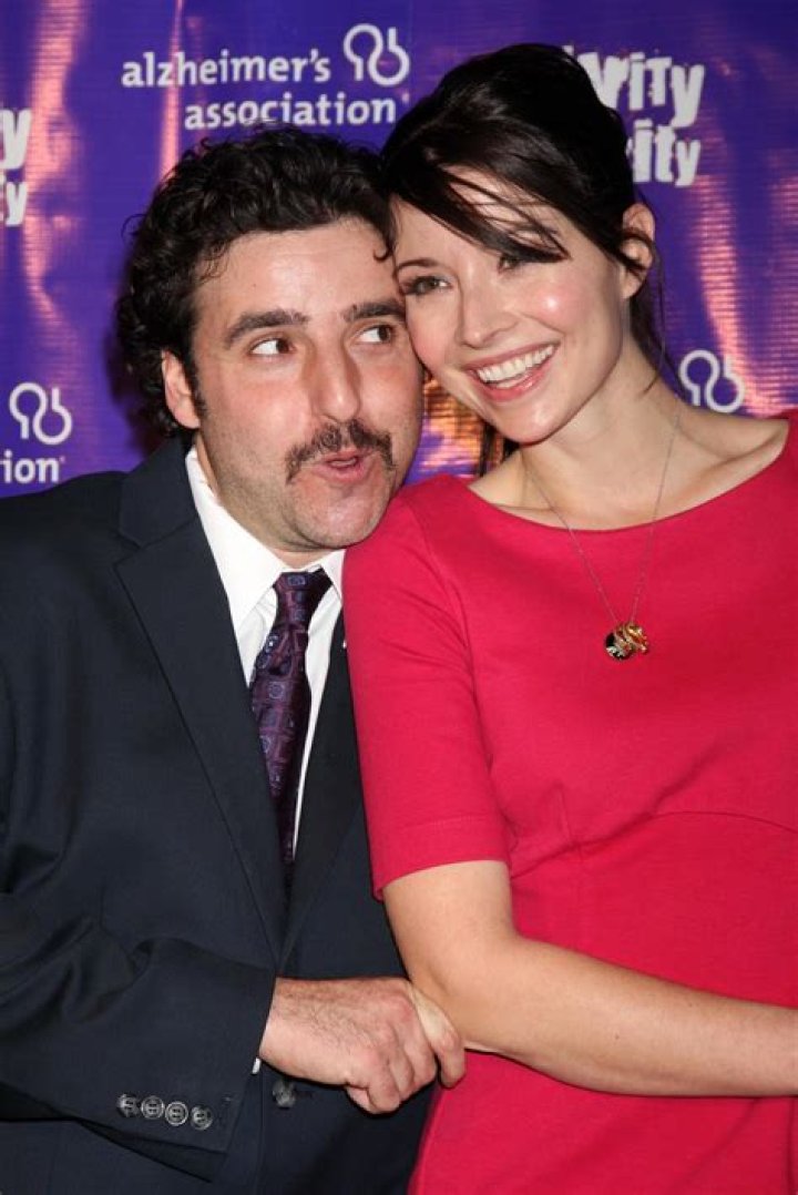 David Krumholtz: Wife, net worth, tattoos, smoking & body facts
