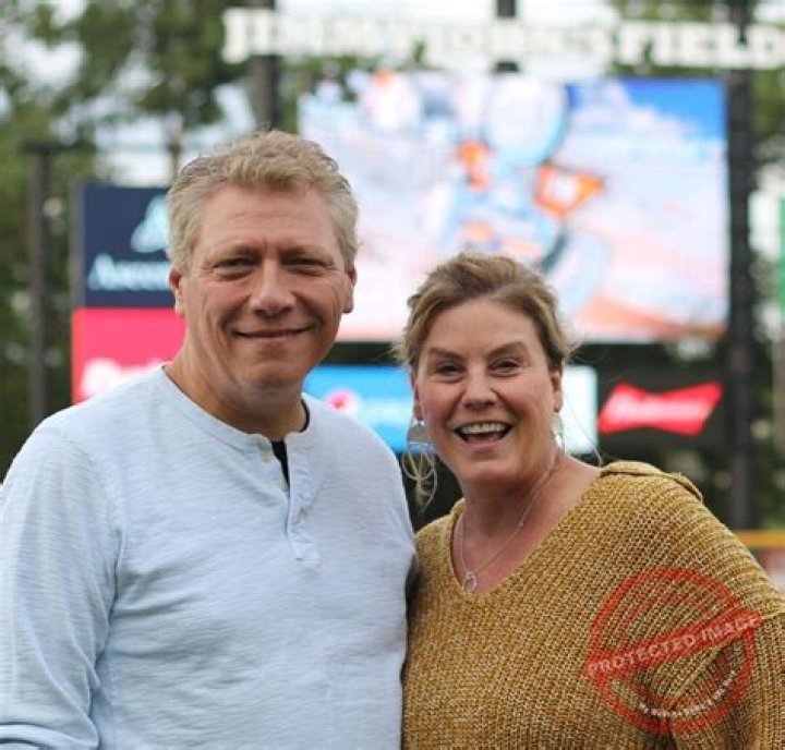 Devin Scillian Net Worth