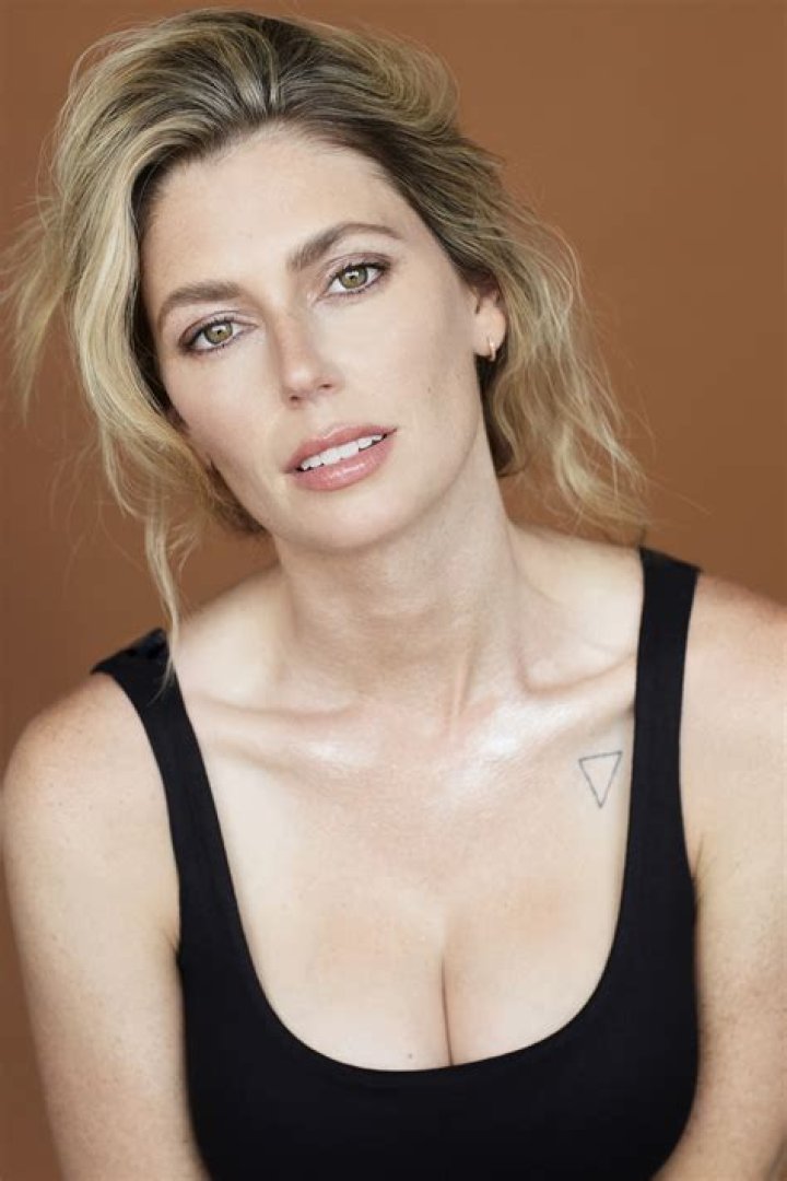 Diora Baird Bio: Career, Divorce, Family & Net Worth