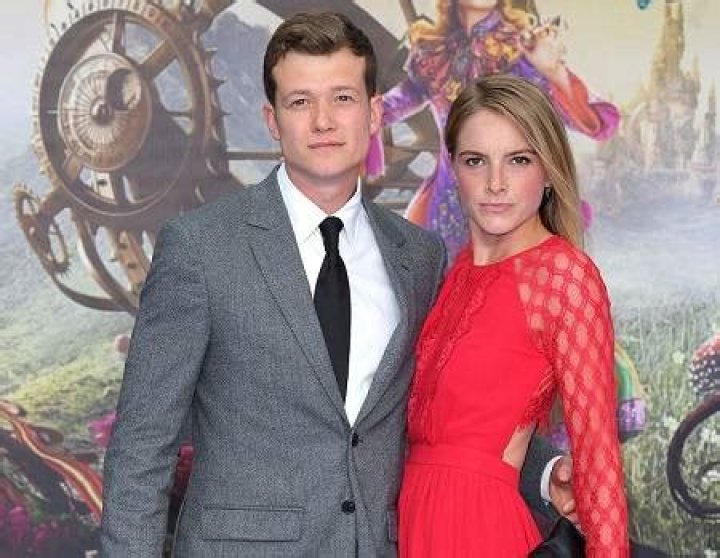 
Ed Speelers has been married to his wife Asia Macey since 2014 