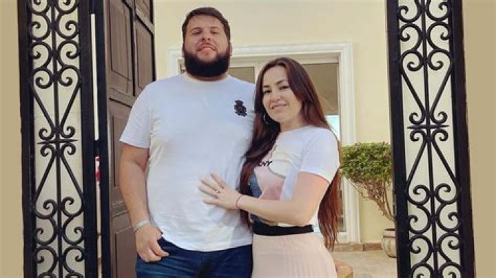 El Fantasma is Married to Wife Perla Limón Elenes