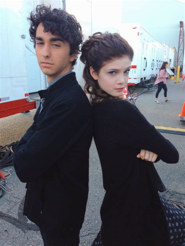 Elena Kampouris Biography, Age, Parents, Boyfriend, Movies And Tv shows