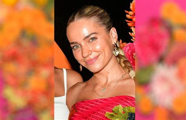 Emilie Cocquerel Dating, Affairs, Net Worth, Earnings, Facts, Wiki-Bio