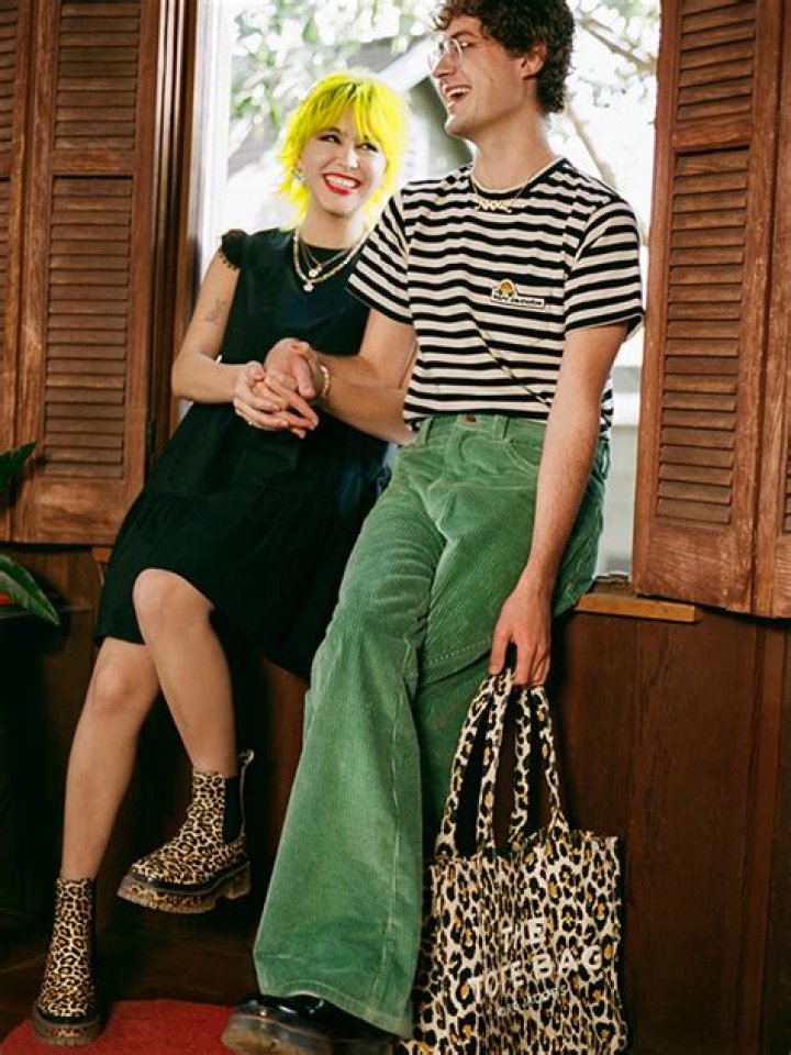 Enya: dating, net worth, tattoos, smoking & body measurements