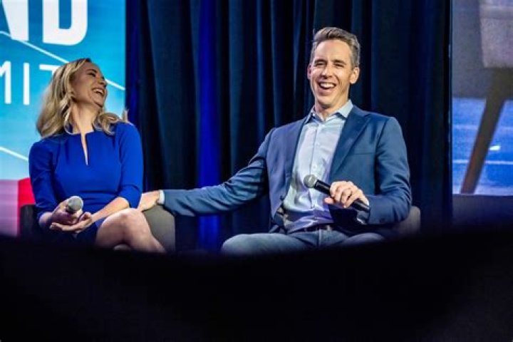 Erin Morrow Hawley Height, Weight, Net Worth, Age, Birthday, Wikipedia, Who, Instagram, Biography