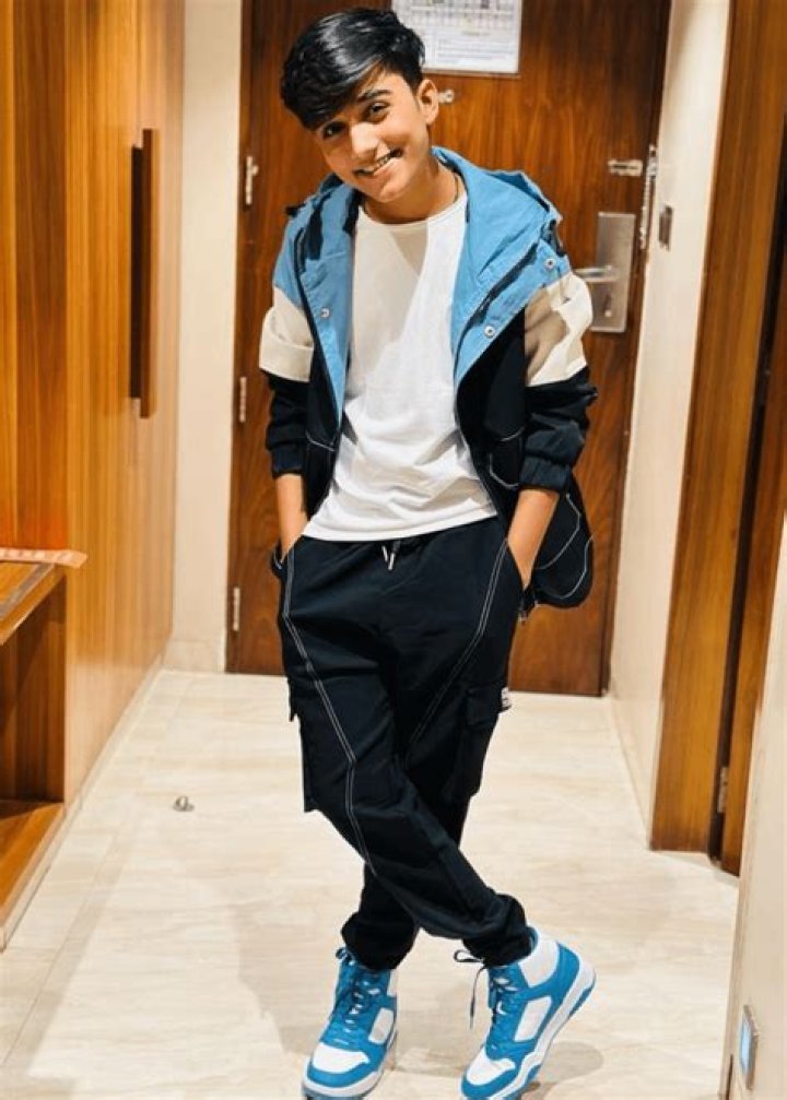 Faiz Riyas Height, Weight, Net Worth, Age, Birthday, Wikipedia, Who, Instagram, Biography