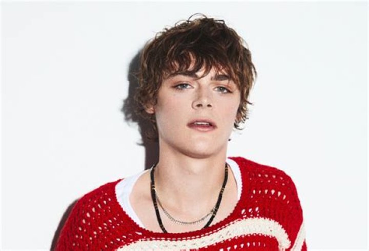 
Georgie Barrat Height, Weight, Net Worth, Age, Birthday, Wikipedia, Who, Nationality, Biography 