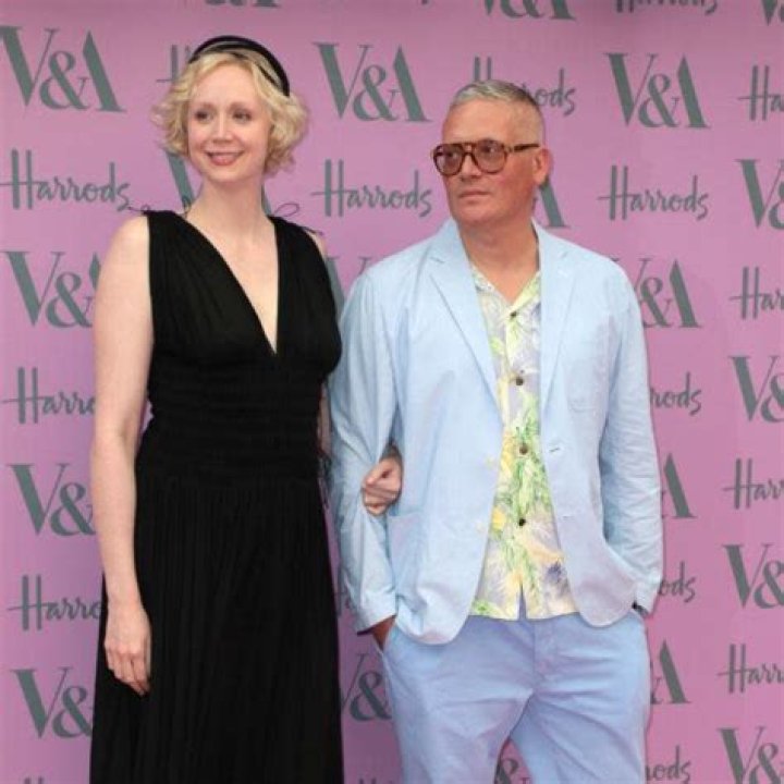 Giles Deacon Bio, Wiki, Age, Height, Wife, Family, Parents, Career and Net worth