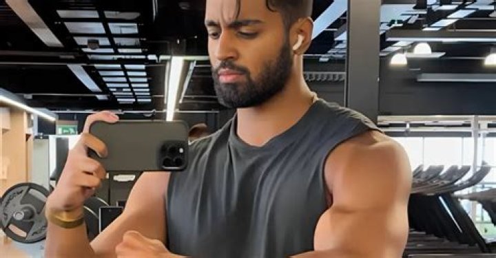 Hamza Fouad Height, Weight, Net Worth, Age, Birthday, Wikipedia, Who, Instagram, Biography