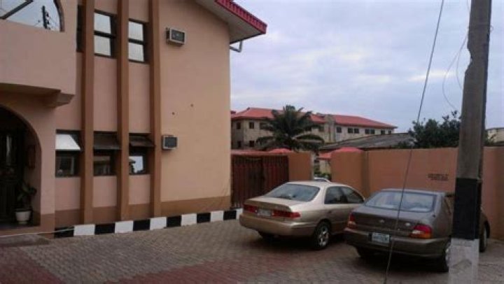 Hostwell Guest House, Akure