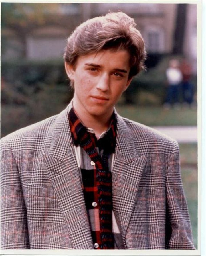 Ilan Mitchell-Smith Bio, Wiki, Age, Family, Wife, Movies, TV Shows and Net Worth