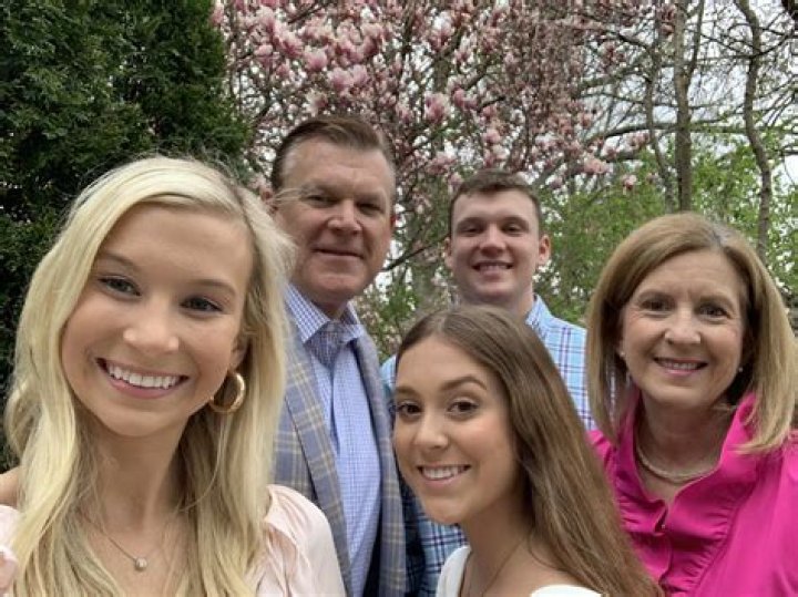 Illinois Head Coach Brad Underwood Is Blessed With Three Kids