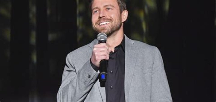 Is Adam Yenser Gay: Has He Found Love with Anyone? The Girlfriend of His Dreams!