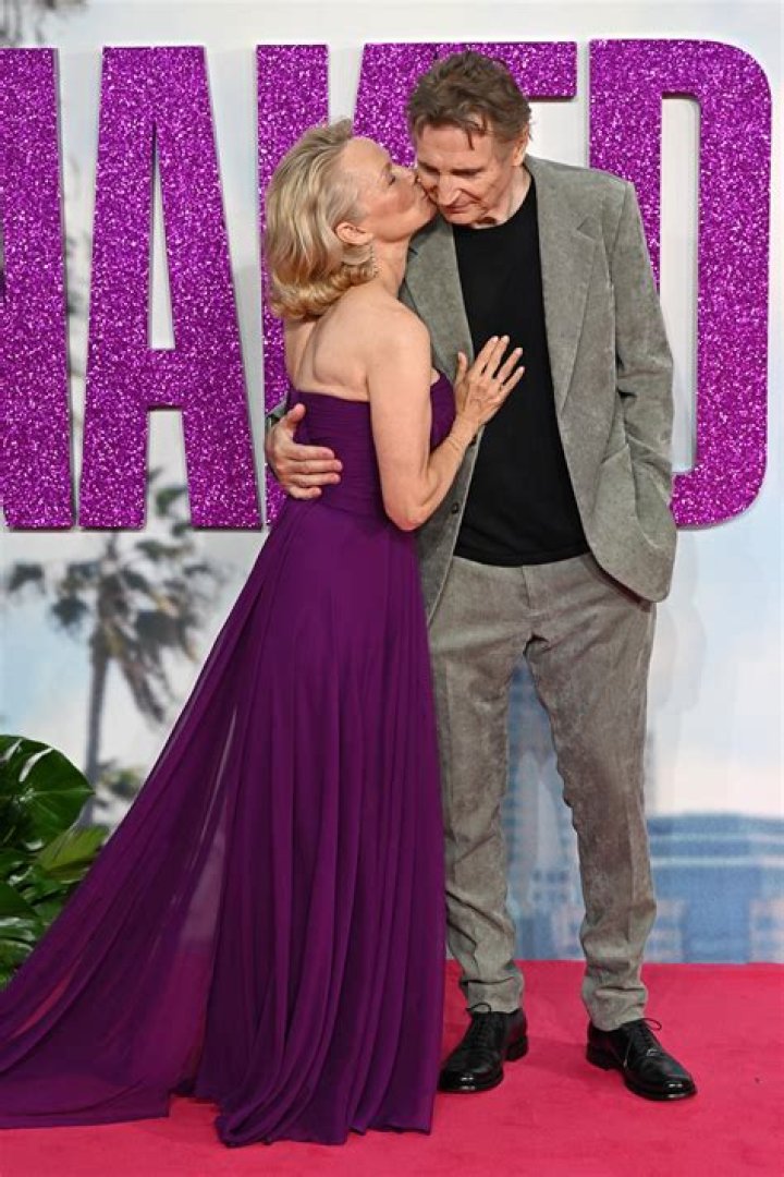 Is Laurence Holmes Married to Wife? Is he dating a girlfriend?